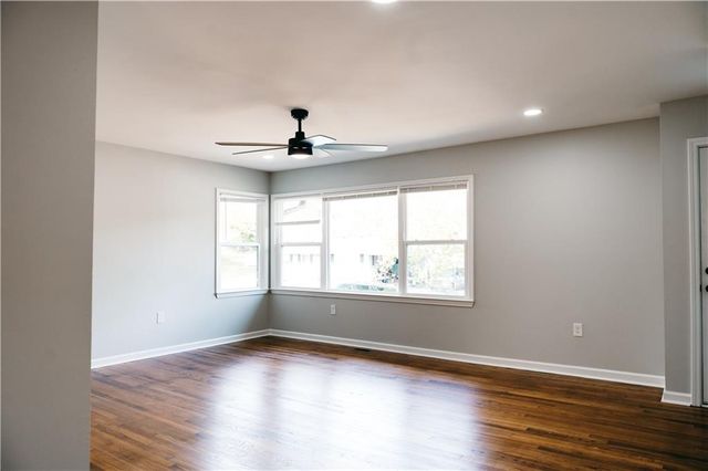 19 S Central Avenue SE, Lindale, GA 30147