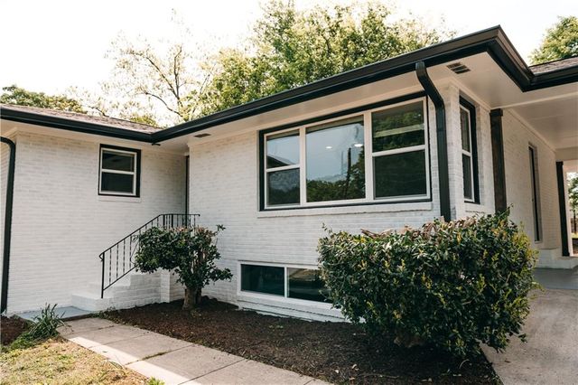 19 S Central Avenue SE, Lindale, GA 30147