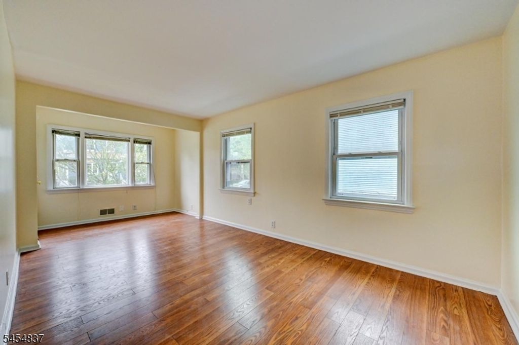80 Brookline Ave, Nutley Twp., NJ 07110 — photo 2