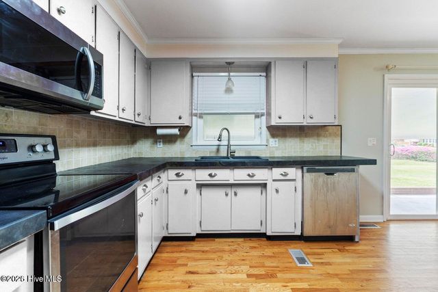 117 Brookfield Drive, Wilmington, NC 28405