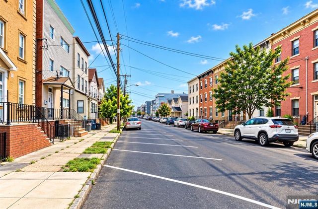 142 Ripley Place, Elizabethport, NJ 07206