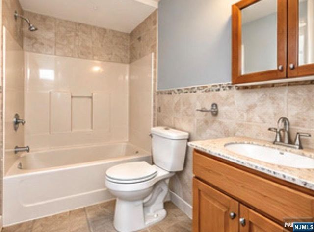 142 Ripley Place, Elizabethport, NJ 07206