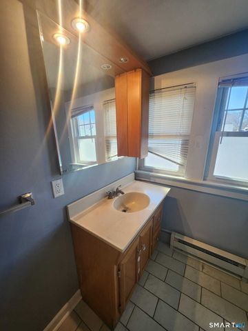 231 Winthrop Street 3, New Britain, CT 06052