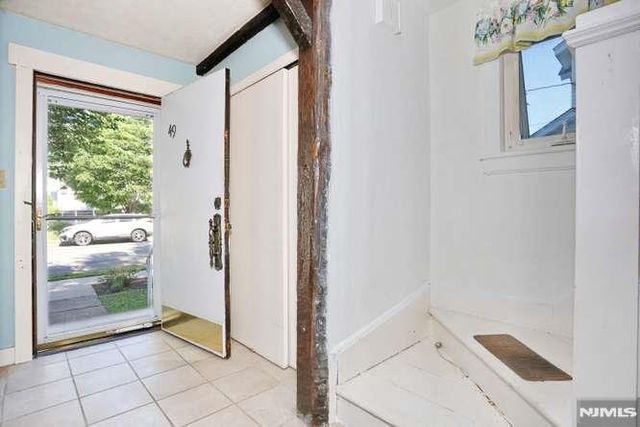 49 S Franklin Avenue, Bergenfield, NJ 07621