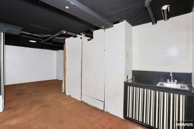 49 S Franklin Avenue, Bergenfield, NJ 07621