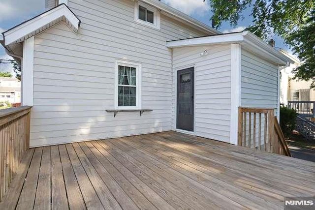 49 S Franklin Avenue, Bergenfield, NJ 07621
