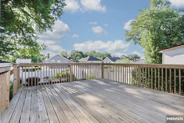 49 S Franklin Avenue, Bergenfield, NJ 07621