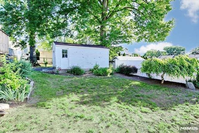 49 S Franklin Avenue, Bergenfield, NJ 07621