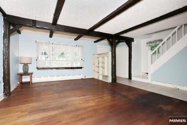 49 S Franklin Avenue, Bergenfield, NJ 07621