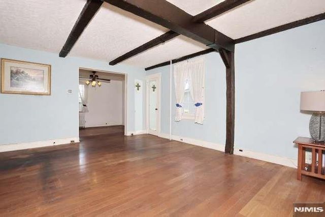 49 S Franklin Avenue, Bergenfield, NJ 07621
