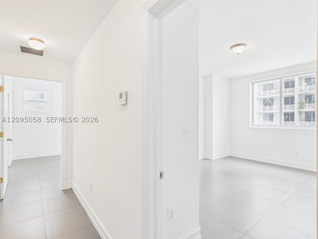 425 NE 30th St 701, Miami, FL 33137
