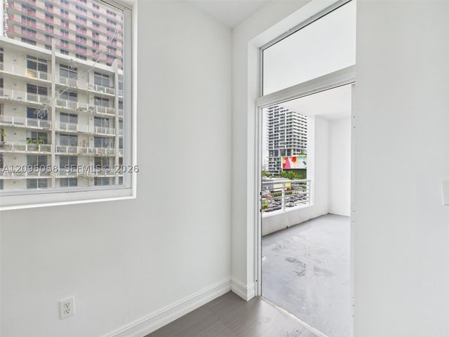 425 NE 30th St 701, Miami, FL 33137