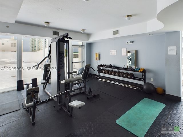 425 NE 30th St 701, Miami, FL 33137