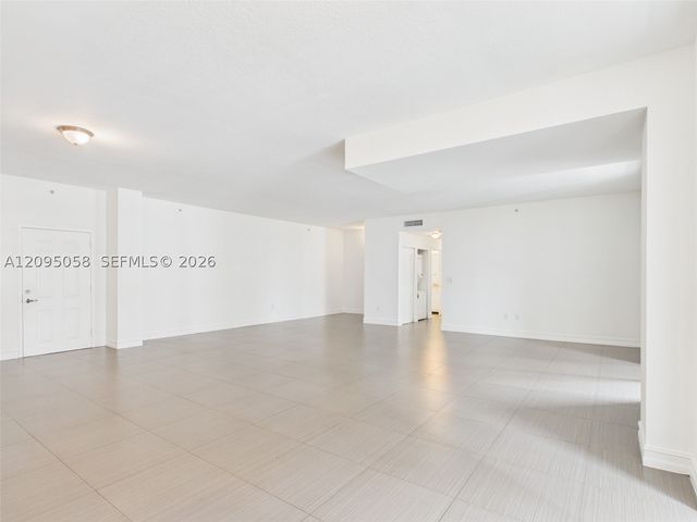 425 NE 30th St 701, Miami, FL 33137