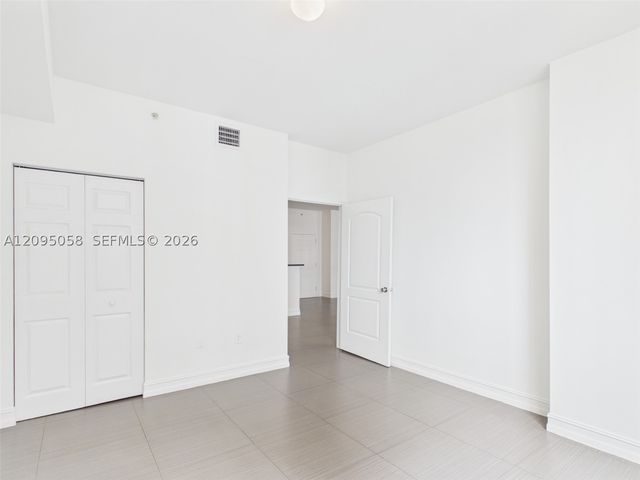 425 NE 30th St 701, Miami, FL 33137