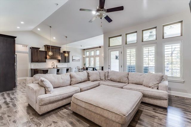 4011 N Bluestem Ct, Maize, KS 67101