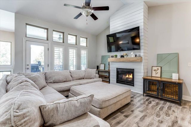 4011 N Bluestem Ct, Maize, KS 67101