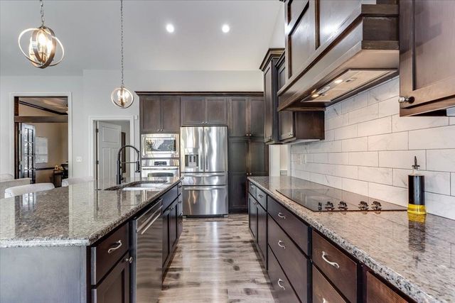 4011 N Bluestem Ct, Maize, KS 67101