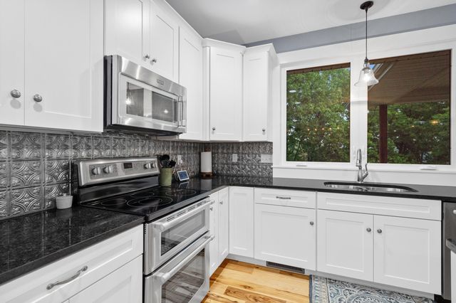 1120 HWY 5 & 240, Fayette, MO 65248