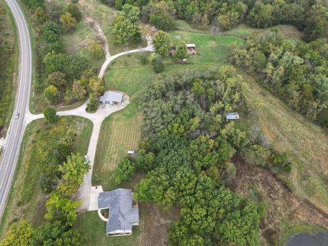 1120 HWY 5 & 240, Fayette, MO 65248