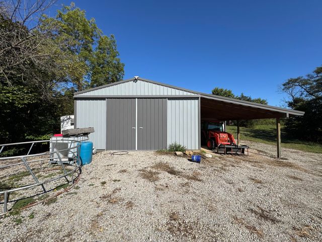 1120 HWY 5 & 240, Fayette, MO 65248