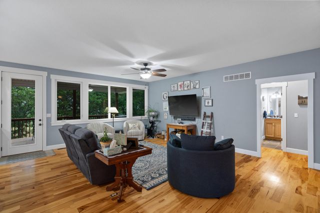 1120 HWY 5 & 240, Fayette, MO 65248