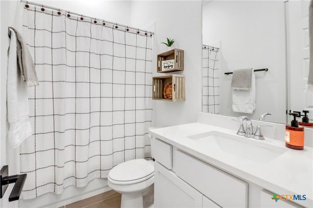 1421 Escarpment, New Braunfels, TX 78132