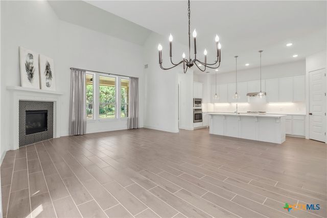 1421 Escarpment, New Braunfels, TX 78132