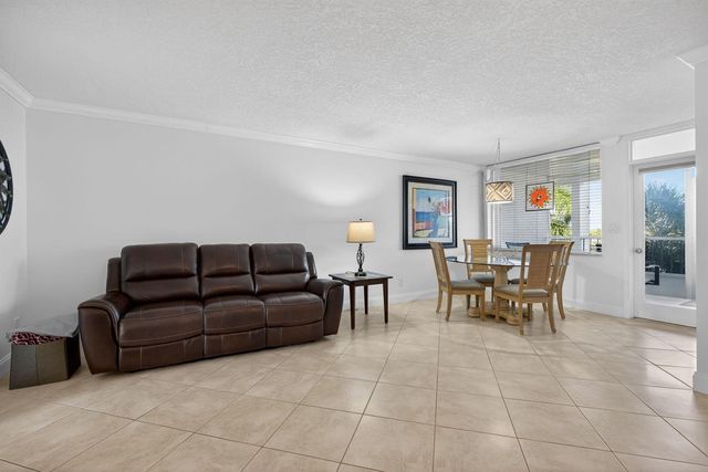 109 Paradise Harbour Boulevard 409, North Palm Beach, FL 33408