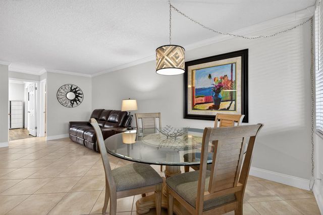 109 Paradise Harbour Boulevard 409, North Palm Beach, FL 33408