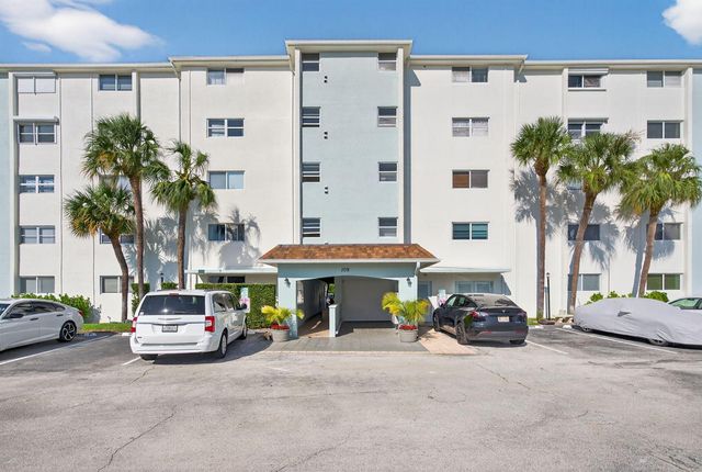 109 Paradise Harbour Boulevard 409, North Palm Beach, FL 33408