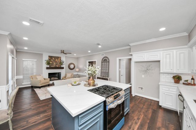8618 Aldeburgh Court, Spring, TX 77379