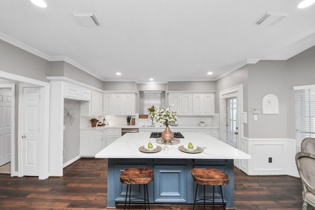 8618 Aldeburgh Court, Spring, TX 77379