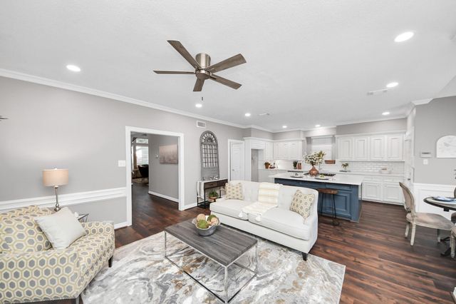 8618 Aldeburgh Court, Spring, TX 77379