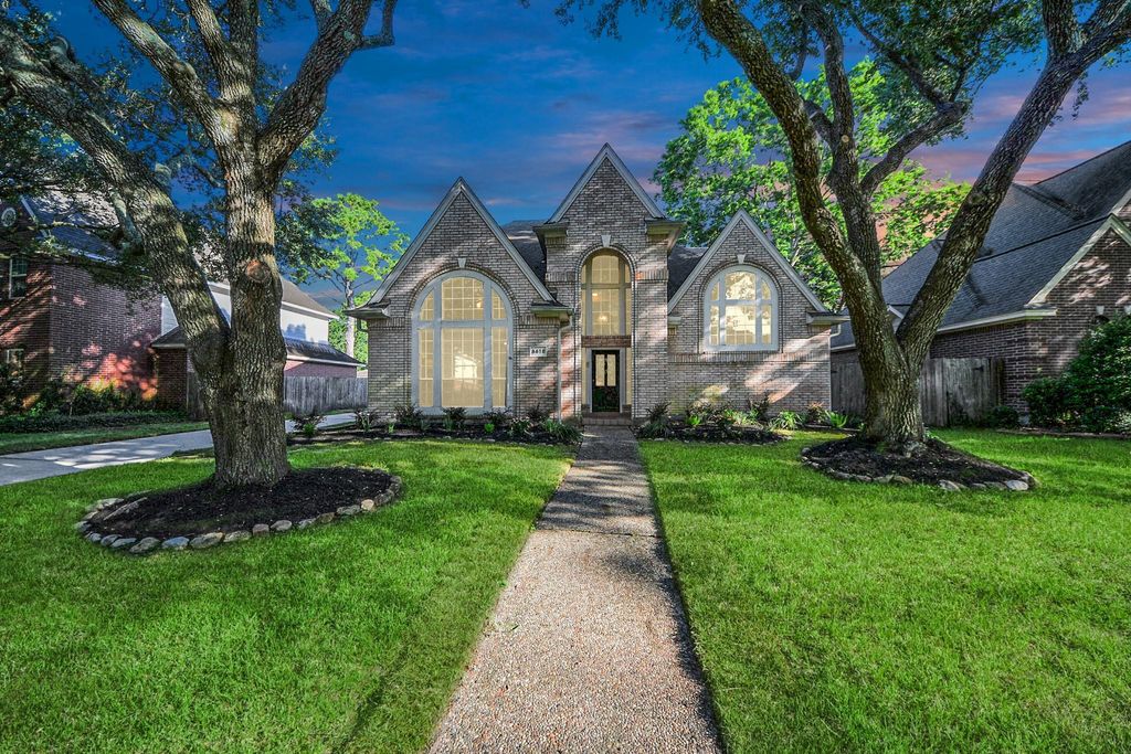 8618 Aldeburgh Court, Spring, TX 77379