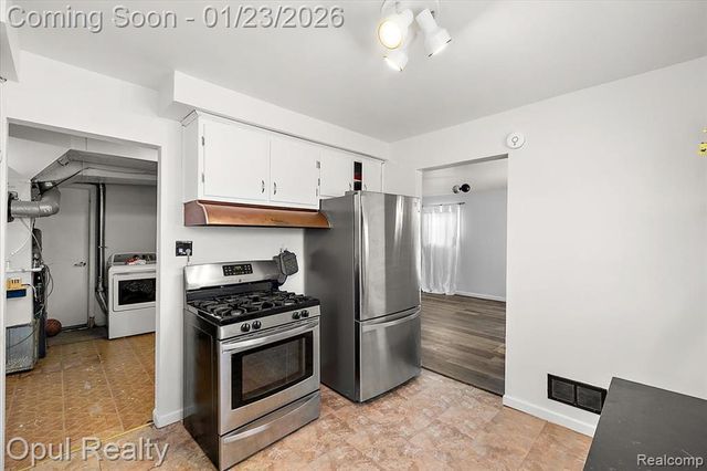 4987 Roosevelt Boulevard, Dearborn Heights, MI 48125