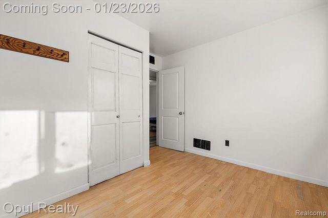 4987 Roosevelt Boulevard, Dearborn Heights, MI 48125