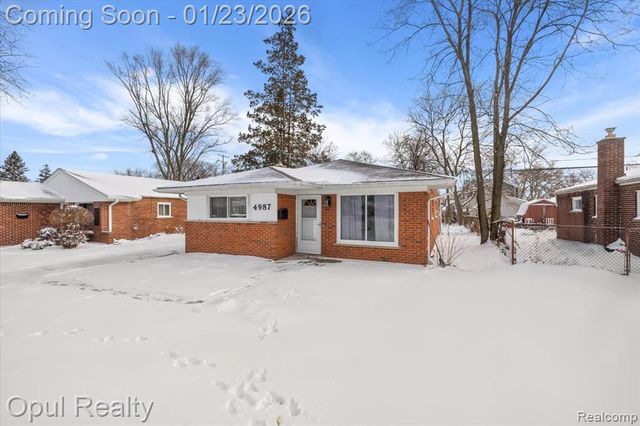 4987 Roosevelt Boulevard, Dearborn Heights, MI 48125