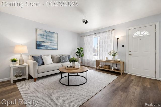 4987 Roosevelt Boulevard, Dearborn Heights, MI 48125