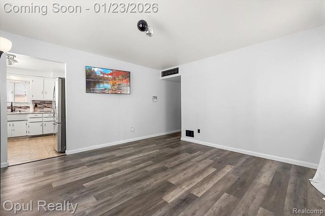 4987 Roosevelt Boulevard, Dearborn Heights, MI 48125