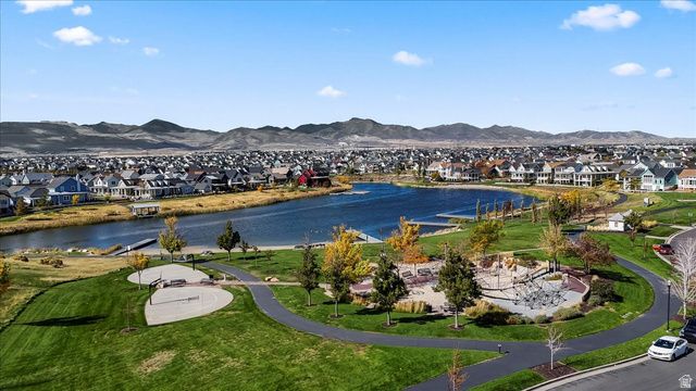 10984 S MANITOU WAY, South Jordan, UT 84009