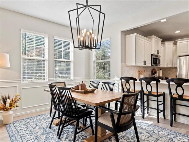 10984 S MANITOU WAY, South Jordan, UT 84009