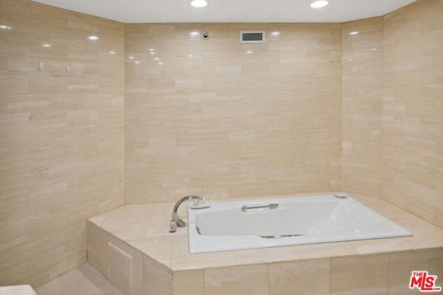 10351 Wilshire Boulevard PH1, Los Angeles, CA 90024