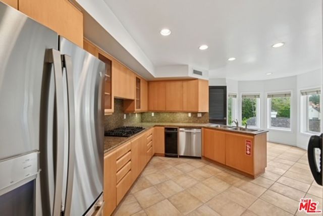 10351 Wilshire Boulevard PH1, Los Angeles, CA 90024