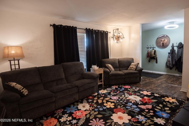 114 TIMBER Lane, Palatka, FL 32177