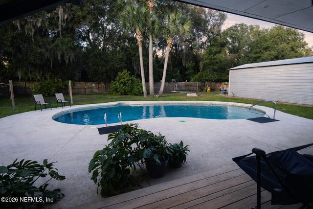 114 TIMBER Lane, Palatka, FL 32177