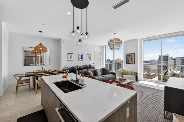 301 QUAY COMMONS 1807, Sarasota, FL 34236