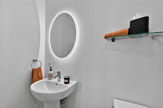 301 QUAY COMMONS 1807, Sarasota, FL 34236