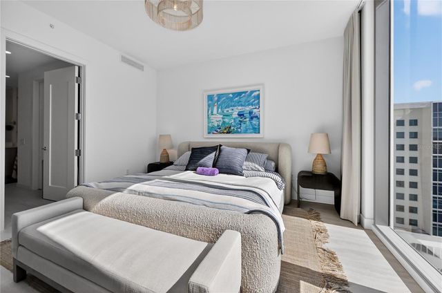 301 QUAY COMMONS 1807, Sarasota, FL 34236