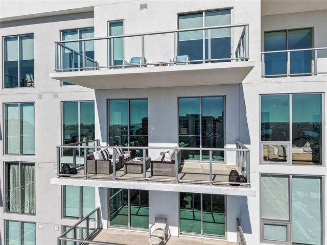 301 QUAY COMMONS 1807, Sarasota, FL 34236